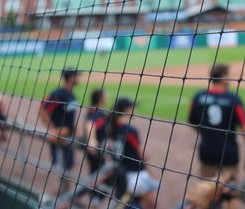 开云 -网球赛场焦点！意大利队对阵德国队，体能极限考验，赛场硬仗一触即发